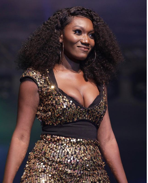 Wendy Shay Suffers From Wardrobe Malfunction