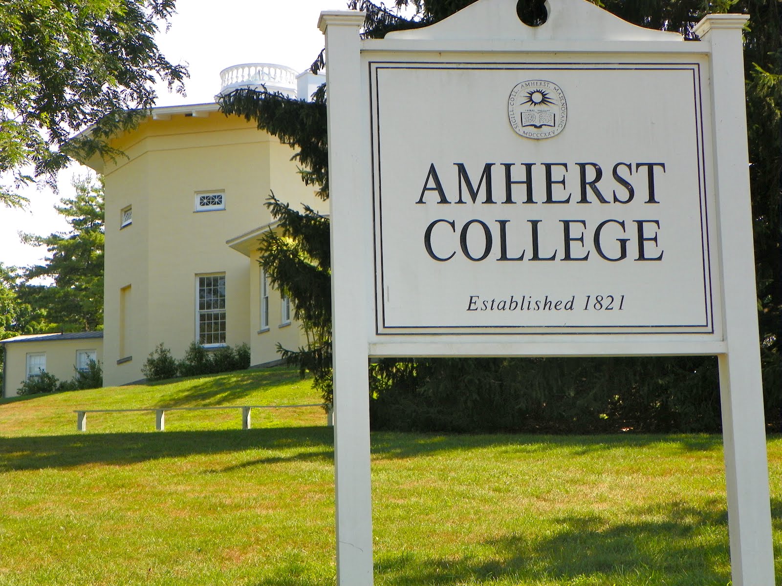 amherst college essay
