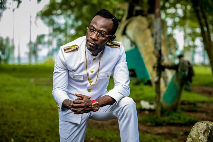 Leave Medikal And Fella Makafui To Have Fun, They’re Young – Okyeame Kwame