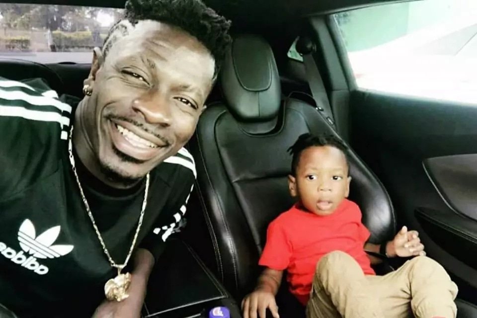 I Cannot Buy You Chicken If They Do Not Pay Me For Shows – Shatta Wale Tells His Son