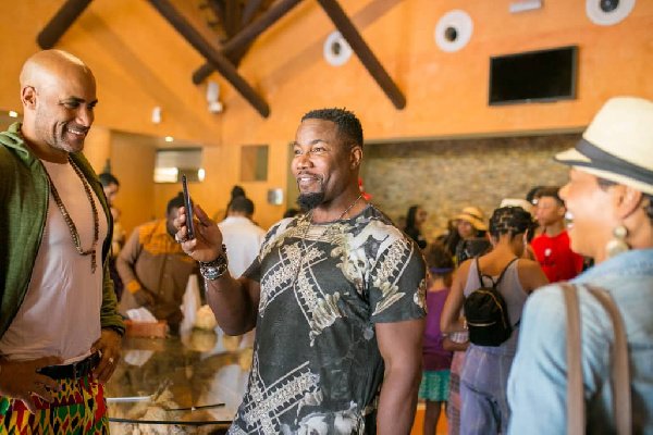 Hollywood Stars Get A Taste Of Ghana At Royal Senchi