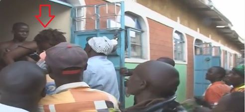 Two cheating lovers who got stuck during sex publicly paraded in Bungoma after they managed to separate (Video)