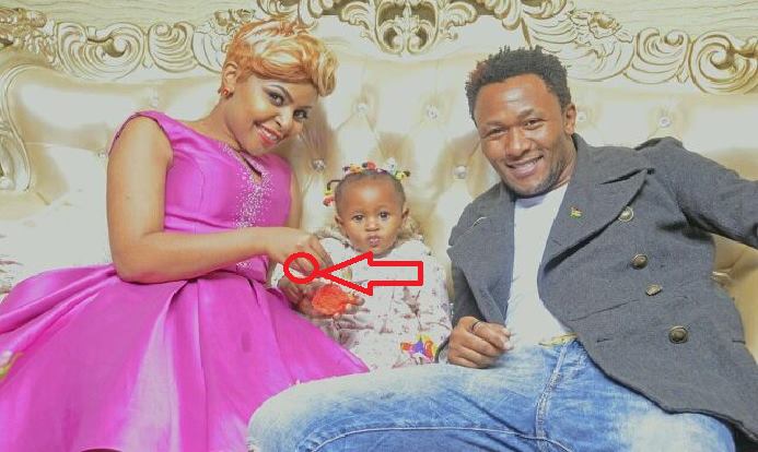 Size 8 forced to explain why she no longer wears her wedding ring following newspaper report about her split from her husband