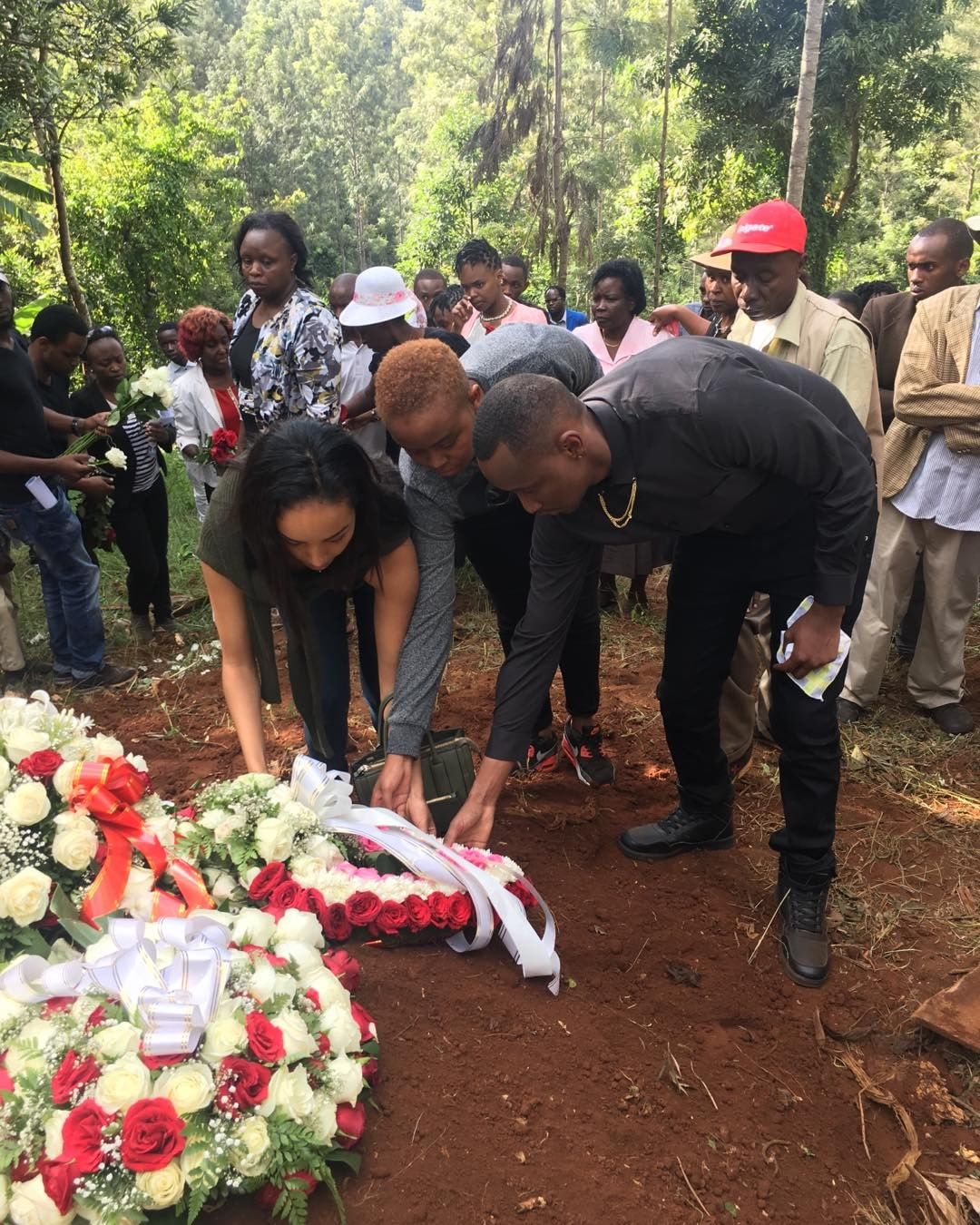 Teen Republik’s host shares photos from his late mum’s funeral