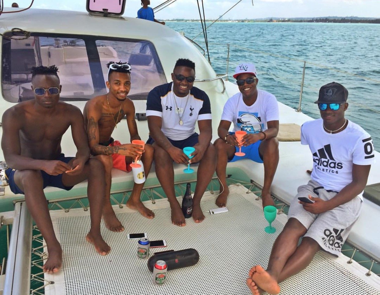 Pesa Otas! Victor Wanyama flies his friends to Tanzania for a ‘boys Vacation’ (Photos)