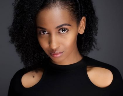 Sarah Hassan shares a photo hanging out with her look alike sister, team Mafisi take a look!