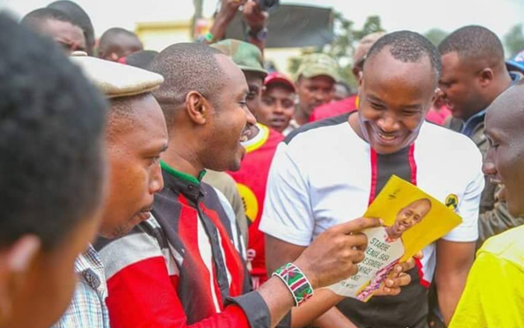Kenyans wowed as Boniface Mwangi and Jaguar meet during their campaign trail in Starehe