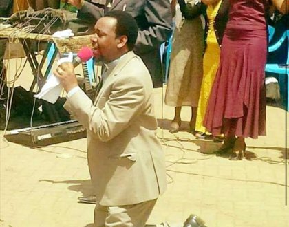 Witchcraft? City pastor makes heart felt prayer to President Uhuru as he reveals how black magic is being used to finish him