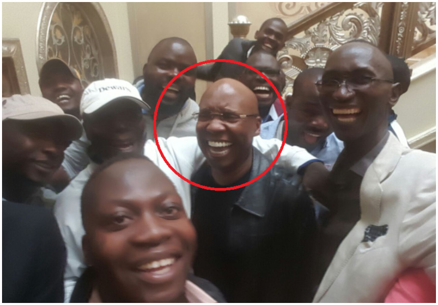 Jimmy Wanjigi resurfaces from his strong room as police finally leave his compound (Photos)