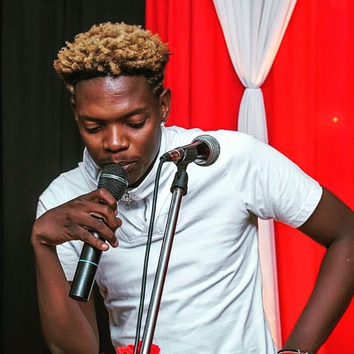 Lady exposes Fred Omondi who is on the run after failing to pay his bill at popular night club (details)