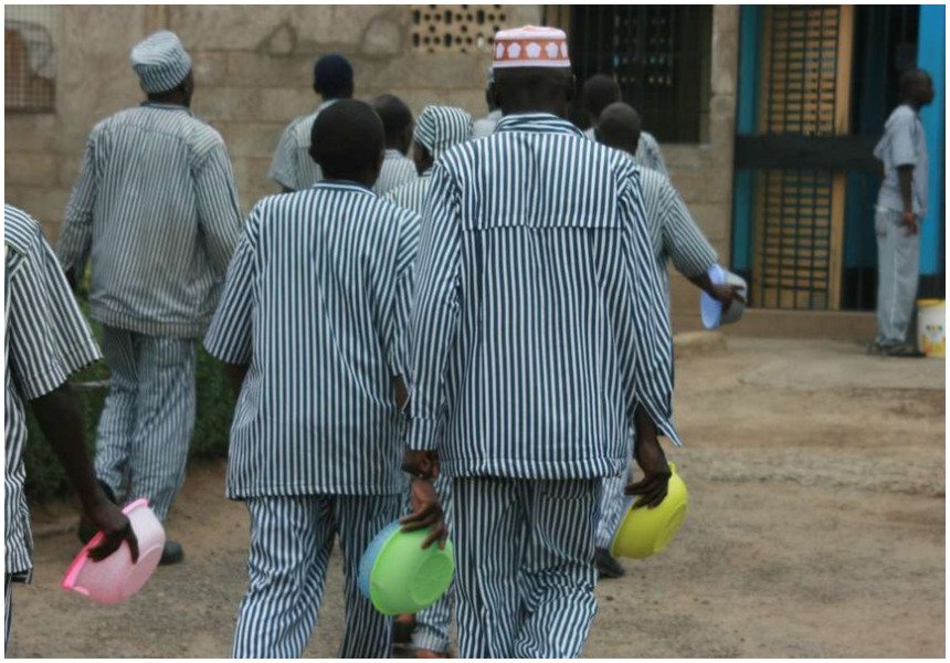 Text messages from Kamiti prisoner melt the hearts of Kenyans (Photos)