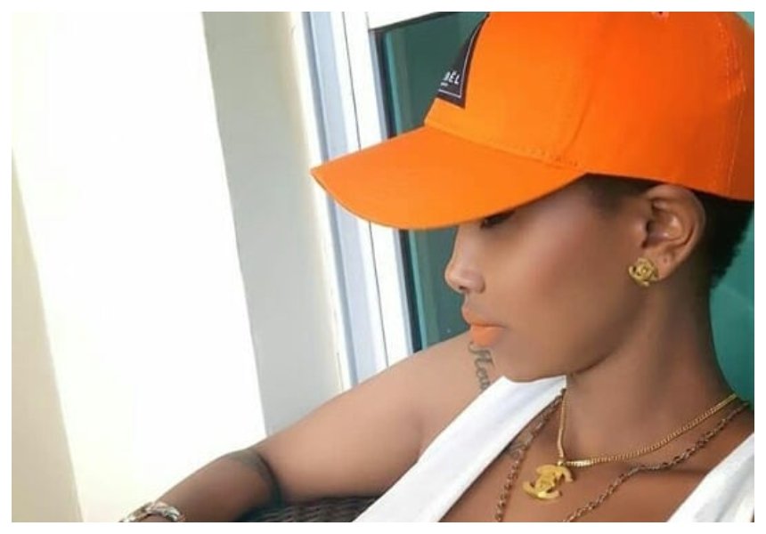 “5 other bedrooms are unoccupied” Huddah Monroe shows off 7 bedroom mansion she lives in (Photos)