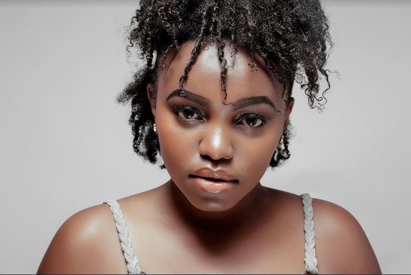 Renown gospel singer opens up about her struggle with self-esteem