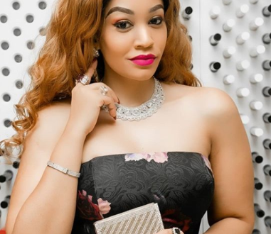Zari thanks her fans for always supporting her after clocking 4 Million followers on Instagram