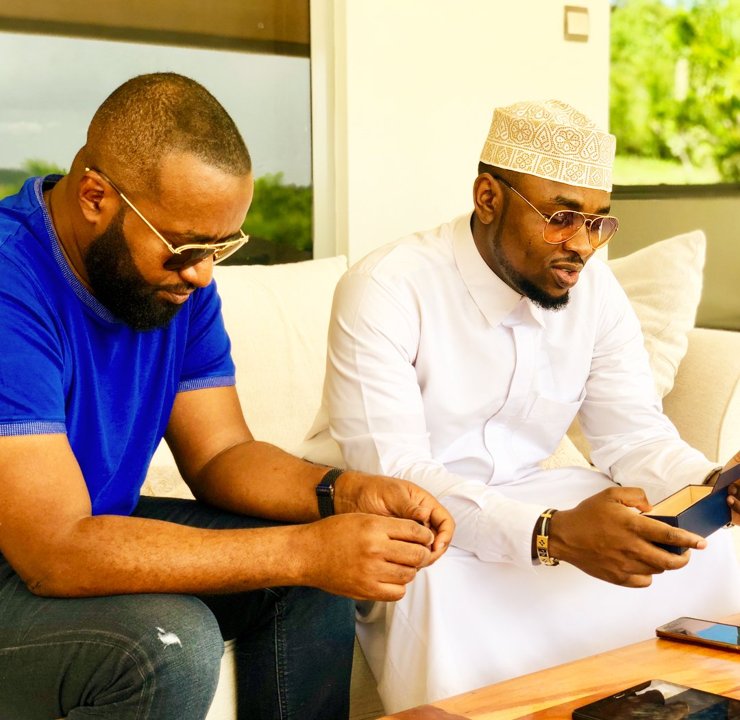 Hassan Joho and Ommy Dimpoz 