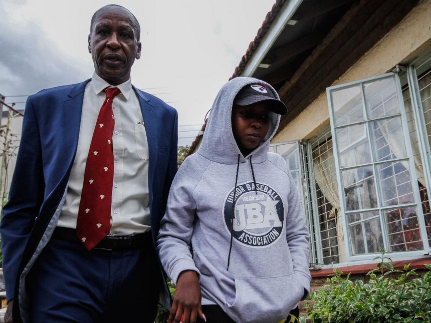 Jacque Maribe with her father at Kilimani Police Station when she was summoned on Thursday September 27th