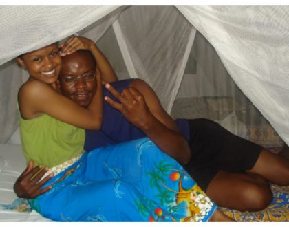 Photos of Avril and 'Naskia Utam' hit maker VBO Micharazo in bed together in Malindi (Photos)