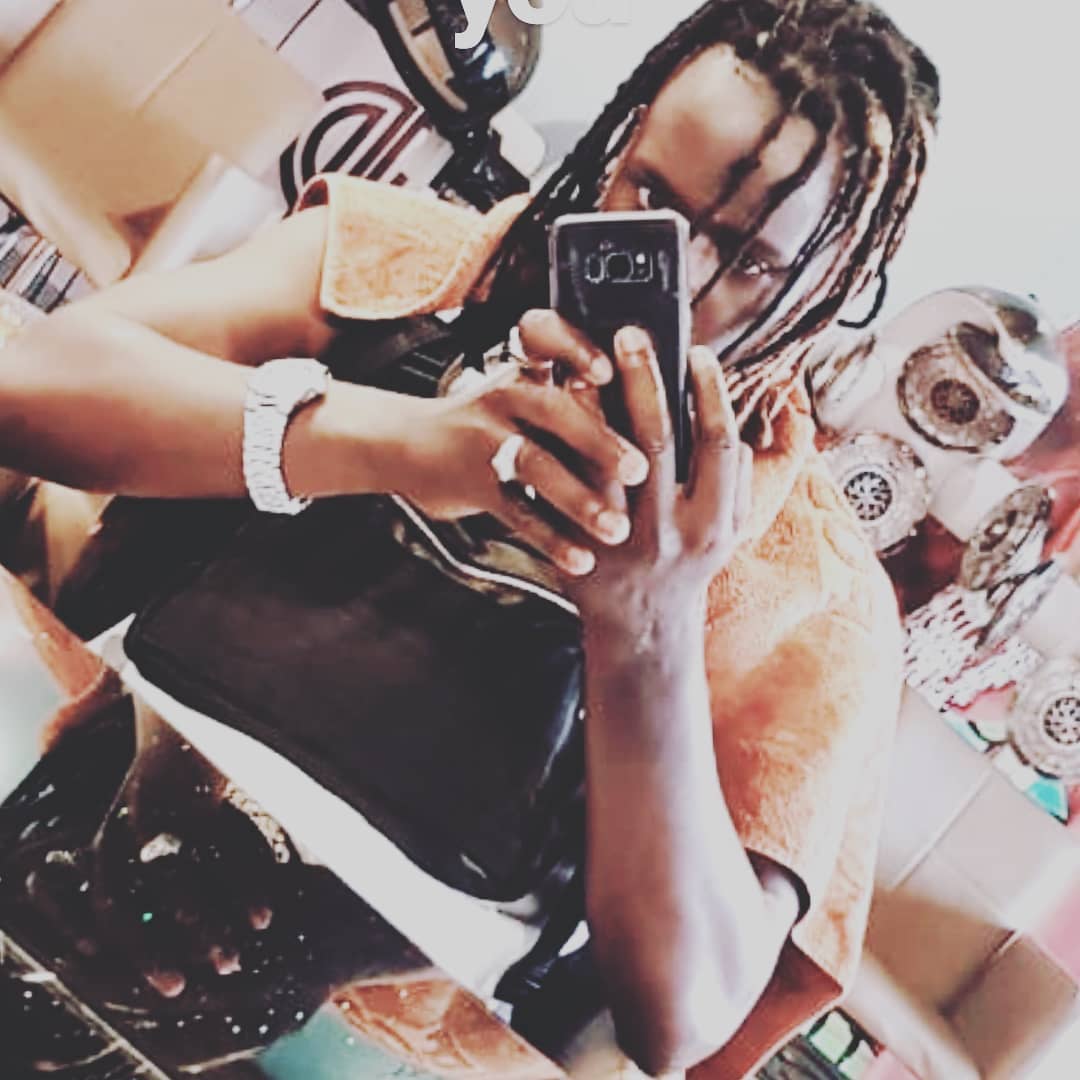 “Was about to eat your girlfriend but she was too ugly” Willy Paul angrily blasts netizen on social media