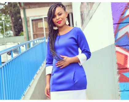 Size 8 confirms pregnancy by flaunting her burgeoning baby bump (Video)
