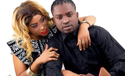 Diamond´s sister ex-husband now cuddling with woman too old for him