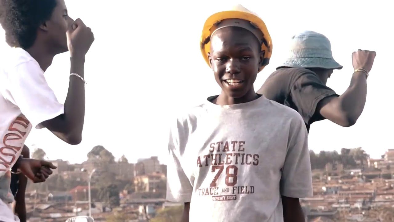 Addi Chokoch, talented street kid who is way better than your favourite musician (Video)