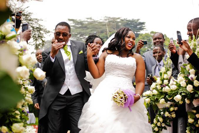 “Nitapelekana wapi na mama mzee” Pastor Ng’ang’a reveals why he married a young wife