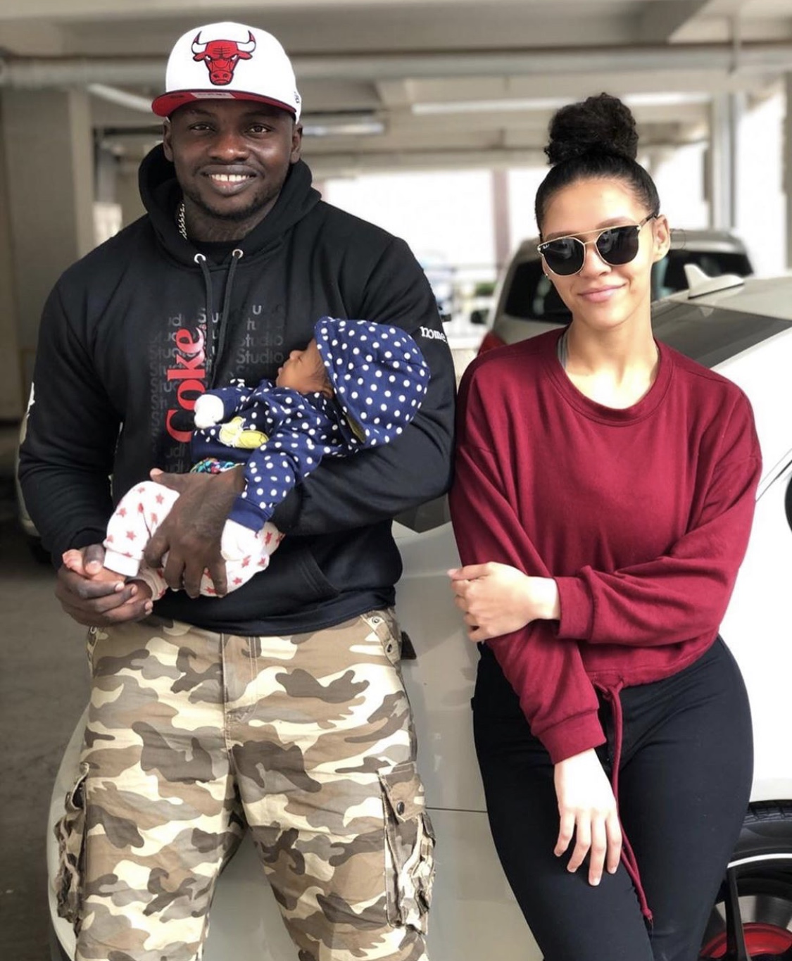 Relationship goals! Khaligragh Jones new amazing photos with his girlfriend and baby girl