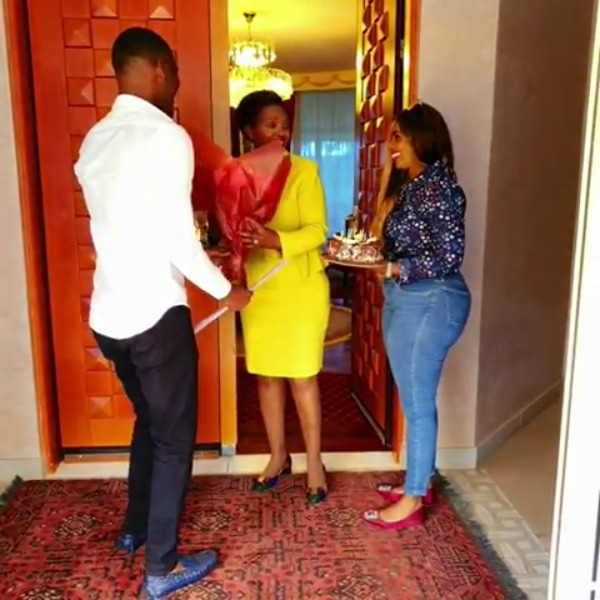 Hakuna kama mama! Anerlisa Muigai and fiance Ben Pol sweetly surprise her mom amidst corruption wrangles [video]