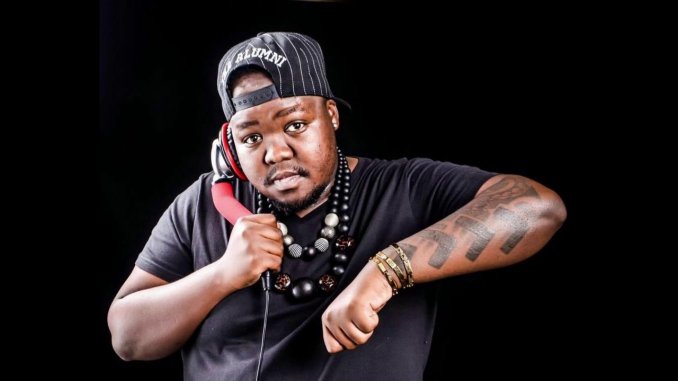 Heavy K has teamed up with King Monda and Boohle on ‘Qondile’ and it’s a big tune (Video)