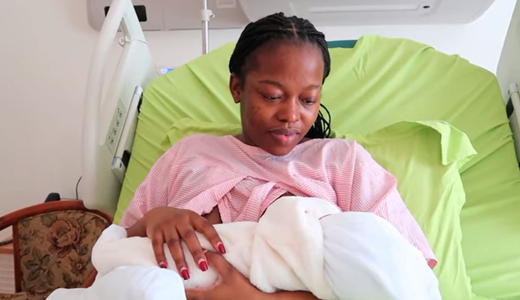 Corazon Kwamboka hits the gym braless, 6 weeks after giving birth (Video)