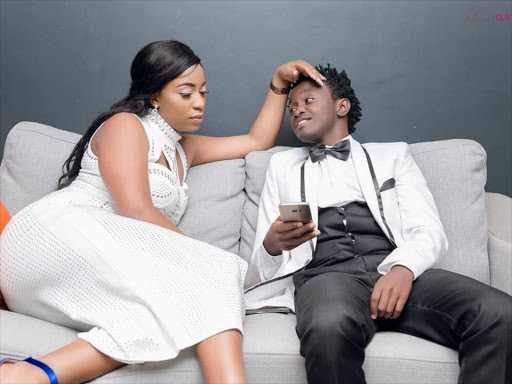 “You can do better!” Diana Marua blasts Bahati after rejecting his gift on camera (Video)