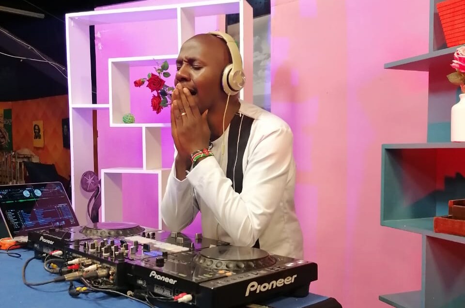 Kenyans thirst on DJ Krowbar's extremely gorgeous sisters (Photo)