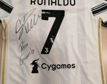 Cristiano Ronaldo sends a signed Juventus jersey to help 8yr old Gavril get treatment