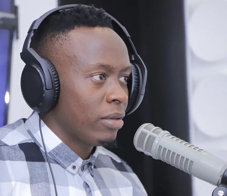 Oga Obinna Threatens To Sue Baby Mama For Claiming He Has A Sugar Mummy (Video)