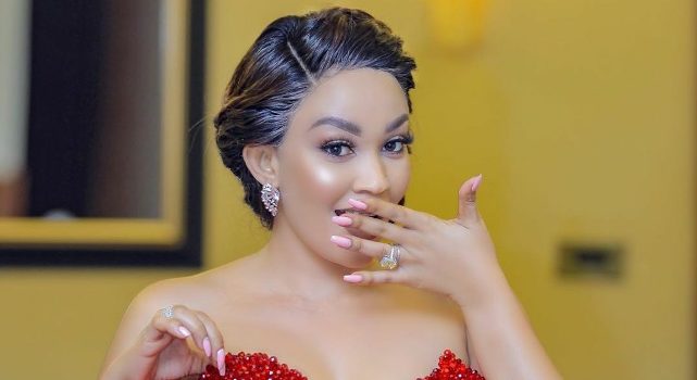 Zari Hassan Shows Off New Teeth & Dimples After Undergoing Dental Cosmetic Procedure (Photo)