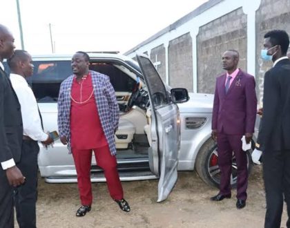 Bishop Kanyari replaces ‘310 panda mbegu’ with  ‘miracle money’ encourages his congregation to give back to God