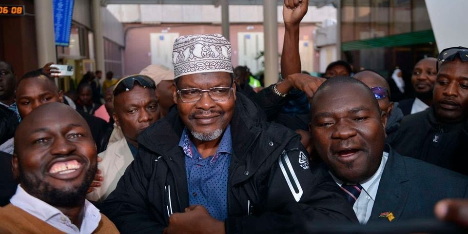 “Please do not add me to groups” Miguna Miguna tells Kenyans hours after sharing phone number