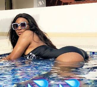 Lilian Esoro in hot swimwear photo