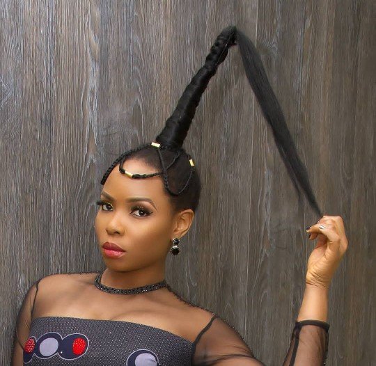 Inspired by the African Heritage, Yemi Alade Debuts New Hairdo (Photos)