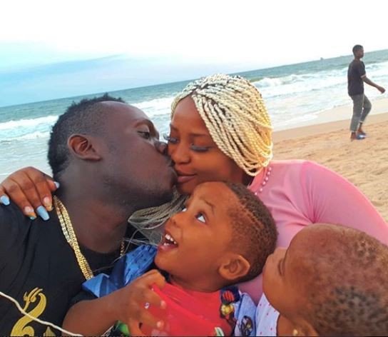 Duncan Mighty shares photo of family time