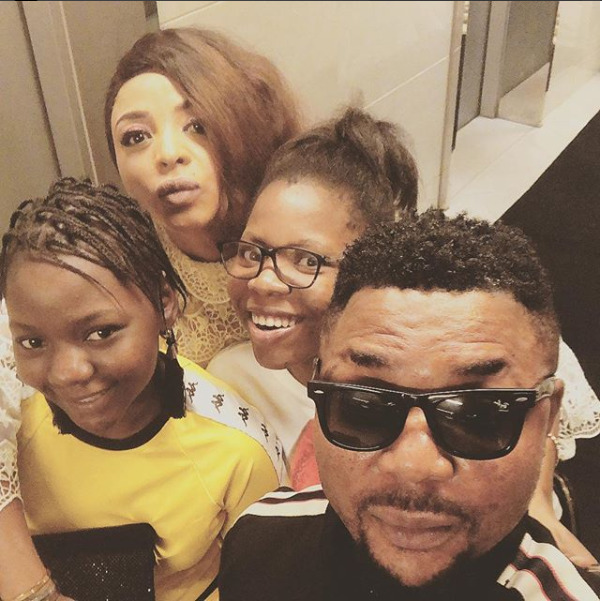 See family photo of Oritsefemi, his wife and beautiful daughters