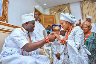 First Photos of Ooni of Ife and his New Wife, Evangelist Naomi Oluwaseyi’s Wedding Ceremony