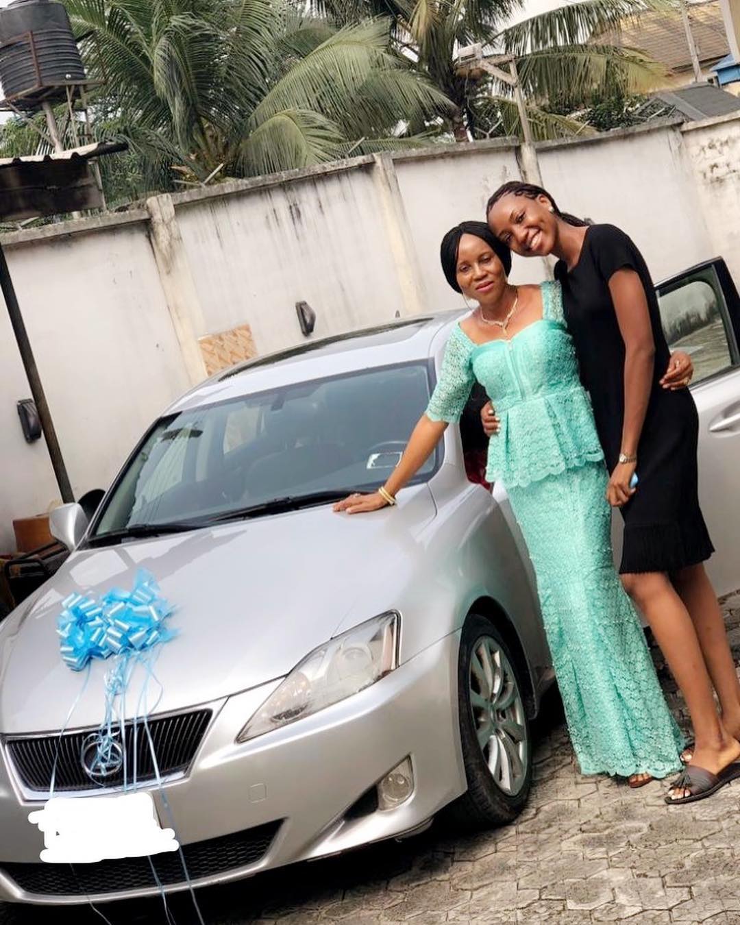 MBGN 2018, Anita Ukah Gifts Mum a New Car
