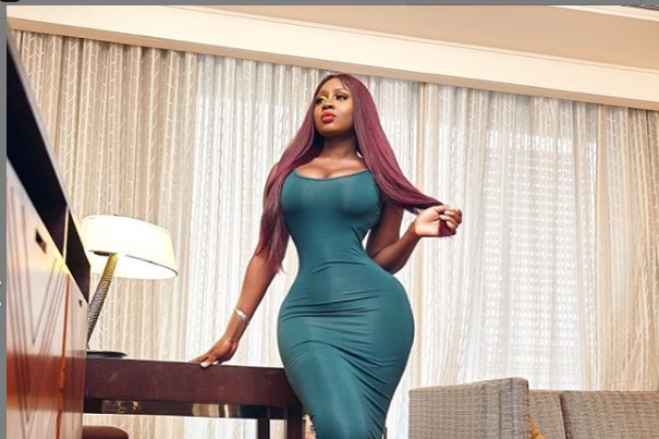 Princess Shyngle gets a brand new G-Wagon from her man