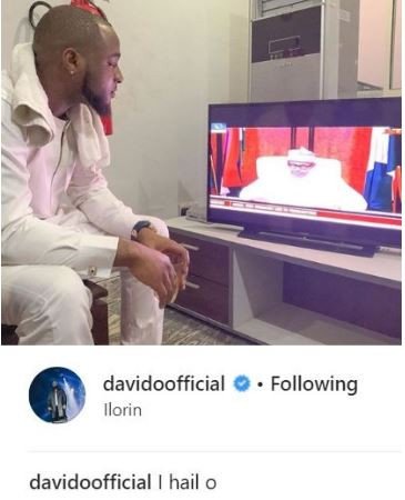 Davido watches and hails Buhari as he delivers a speech ahead of the election