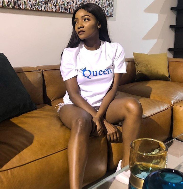 Savage! Simi Sends Follower who Threatened to Kill himself is she doesn’t Marry him on an Errand