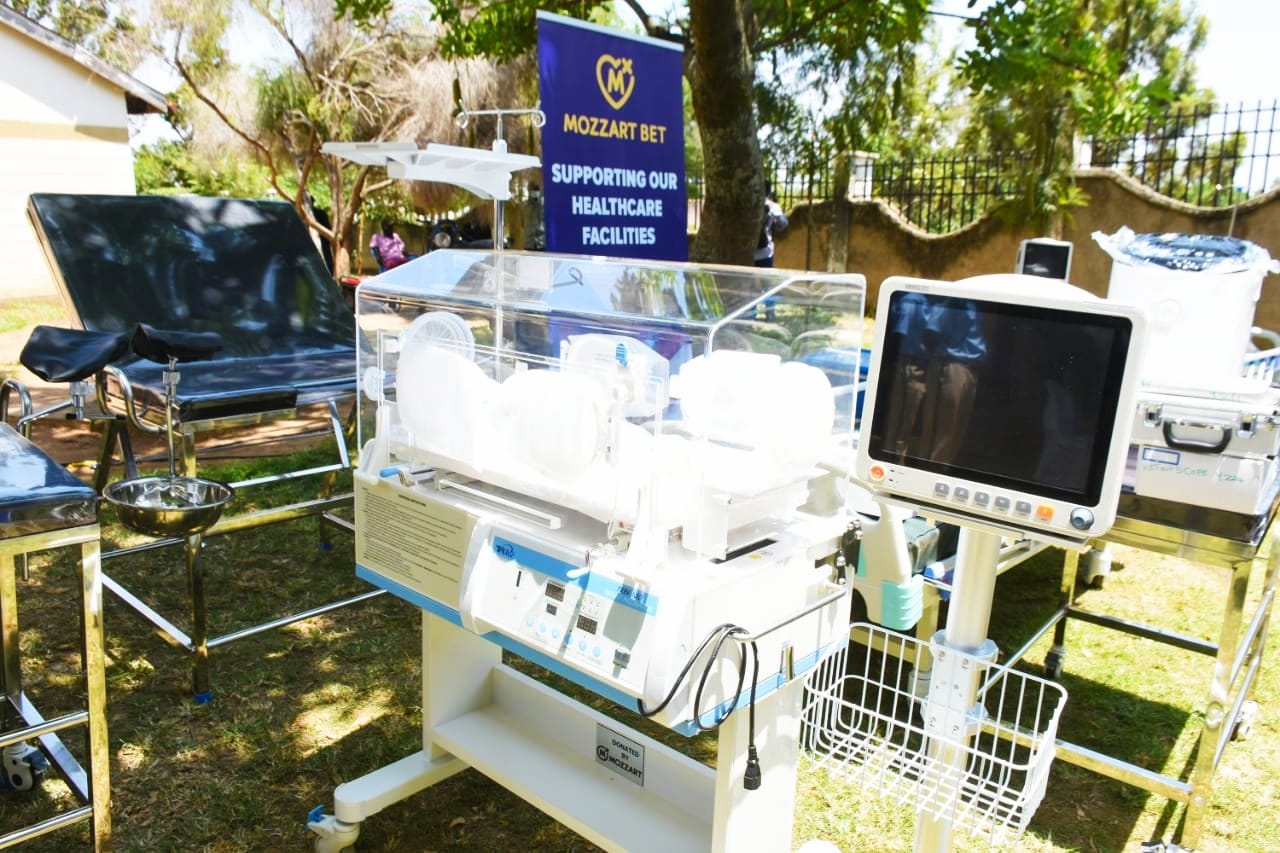 Mozzart arrives at Kombewa Sub-County Hospital in Kisumu with a medical equipment donation worth over Ksh 3 Million