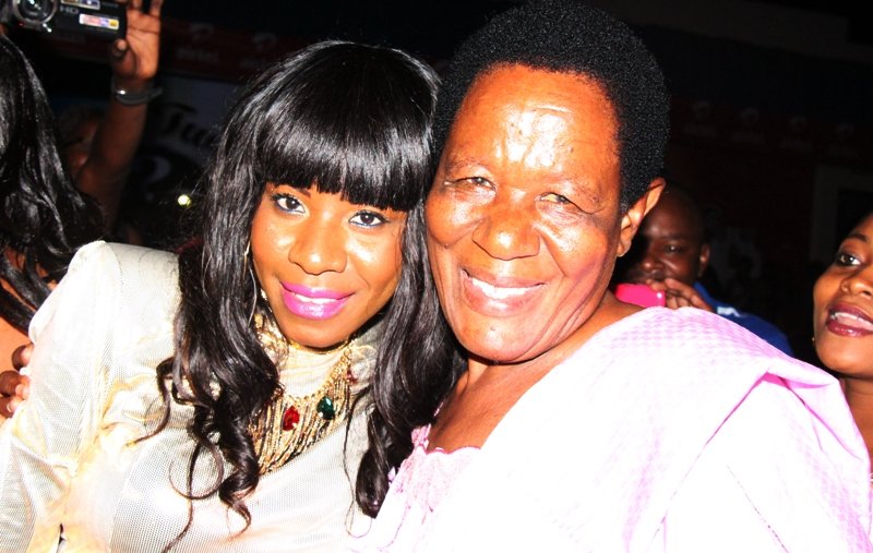 Tanzia: Mama Mzazi Wa Lady Jay Dee Afariki Dunia
