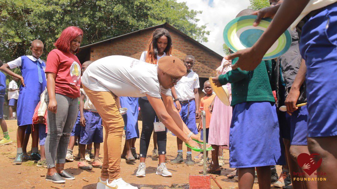 Bryan White Promises To Construct New Block For Arua Hill Primary School