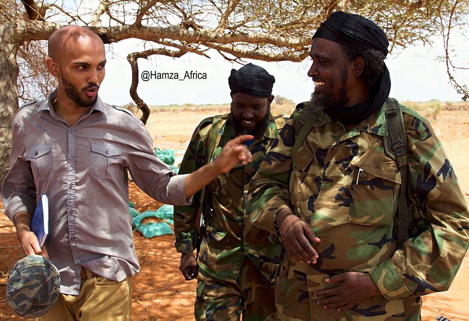 “Kenya said it killed these Al Shabaab leaders. I met them on my last trip to Somalia,” Al Jazeera reporter poses with terrorists as he mocks Uhuru’s government